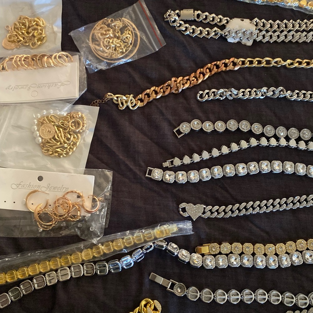 Bing jewelry bundle 
Ready to ship - Picture 6 of 11